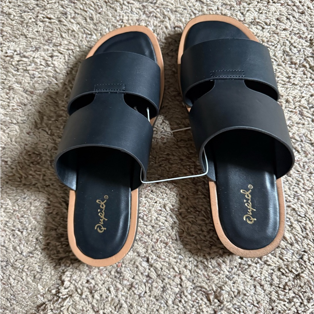 NEW‼️Qupid Black and Tan Slide Sandals - Picture 1 of 5